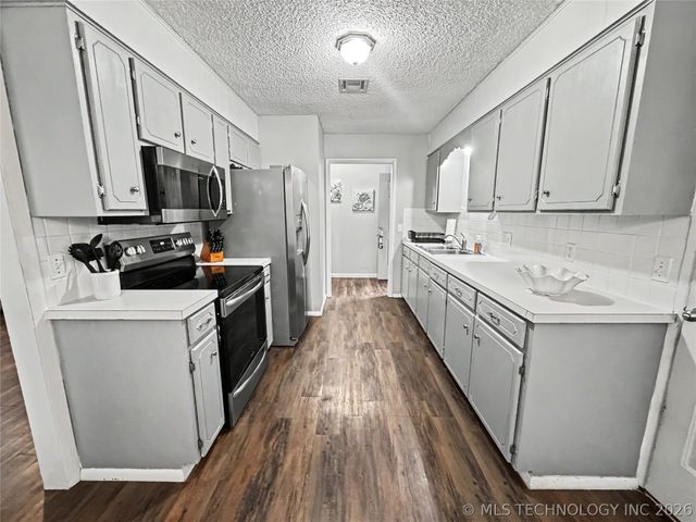 313 Dogwood Drive, Tahlequah, OK 74464