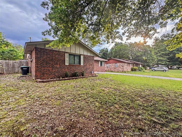 313 Dogwood Drive, Tahlequah, OK 74464