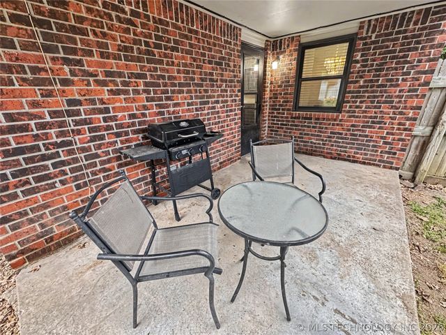 313 Dogwood Drive, Tahlequah, OK 74464