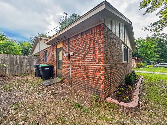 313 Dogwood Drive, Tahlequah, OK 74464
