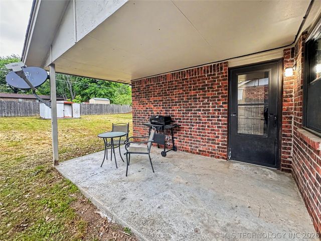 313 Dogwood Drive, Tahlequah, OK 74464