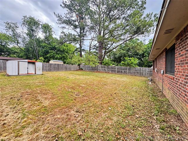 313 Dogwood Drive, Tahlequah, OK 74464