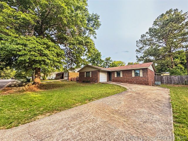 313 Dogwood Drive, Tahlequah, OK 74464