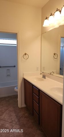 3014 E COCONINO Drive, Gilbert, AZ 85298