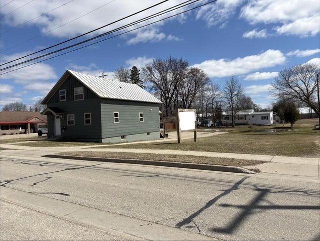 576 BRAZEAU AVENUE, Oconto, WI 54153