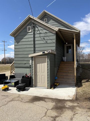 576 BRAZEAU AVENUE, Oconto, WI 54153