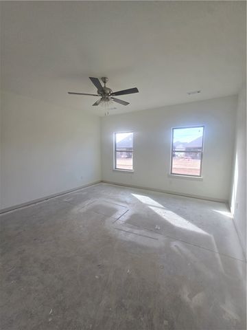 2304 N Zane Street, Siloam Springs, AR 72761