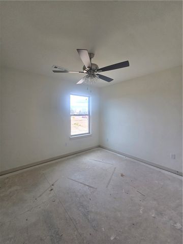 2304 N Zane Street, Siloam Springs, AR 72761