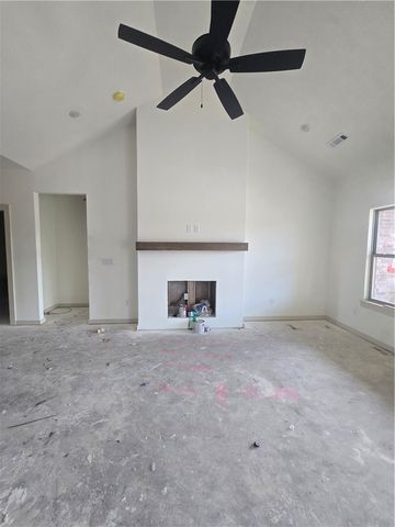 2304 N Zane Street, Siloam Springs, AR 72761