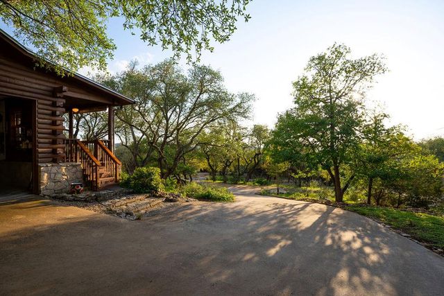 107 CEDAR SPRINGS DR, Wimberley, TX 78676