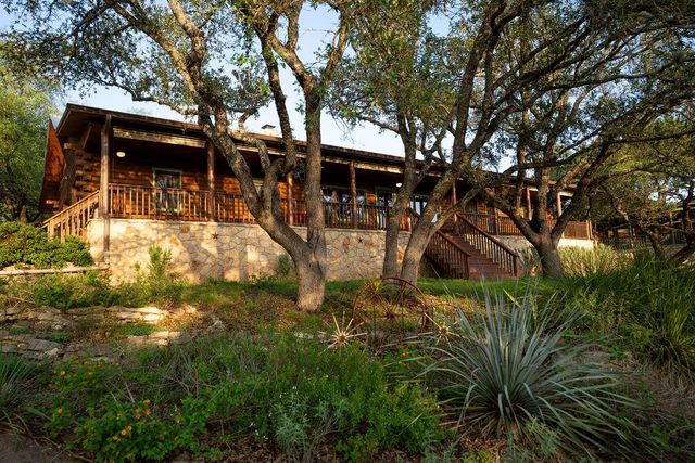 107 CEDAR SPRINGS DR, Wimberley, TX 78676