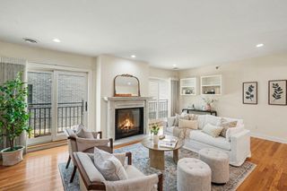 3810 W 31st Street 101, Minneapolis, MN 55416