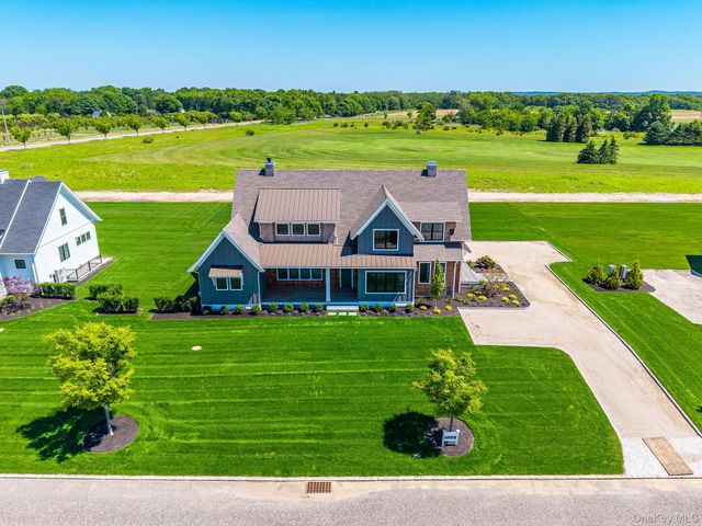 35 Club Drive, Baiting Hollow, NY 11933