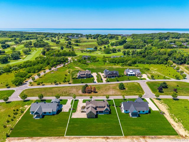 35 Club Drive, Baiting Hollow, NY 11933