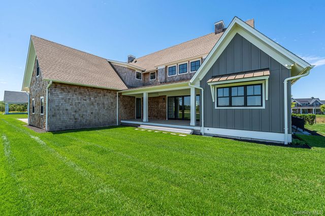 35 Club Drive, Baiting Hollow, NY 11933