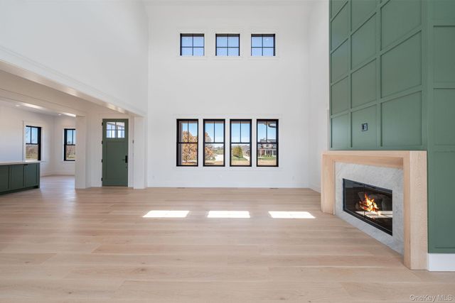 35 Club Drive, Baiting Hollow, NY 11933
