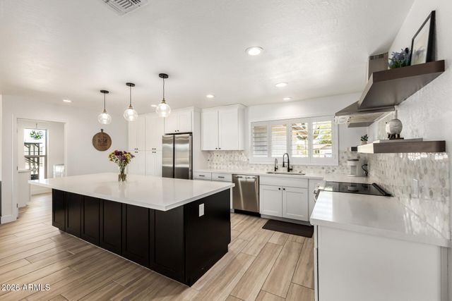 19201 E VIA DE PALMAS Road, Queen Creek, AZ 85142