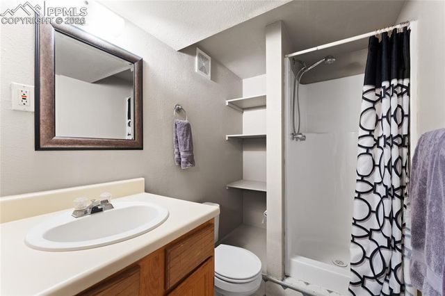 6845 Cedar Edge Drive, Colorado Springs, CO 80911