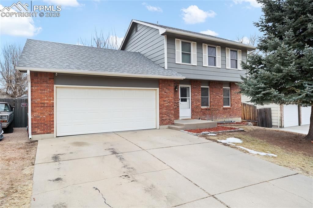 6845 Cedar Edge Drive, Colorado Springs, CO 80911