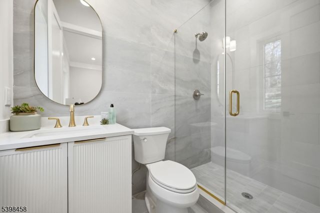 11 Rale Ter, Livingston Twp., NJ 07039