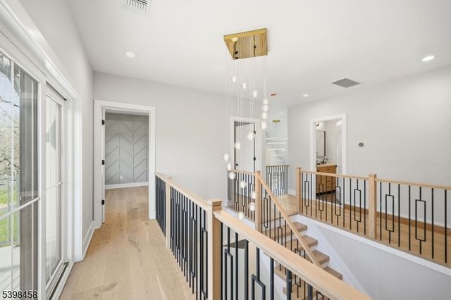 11 Rale Ter, Livingston Twp., NJ 07039