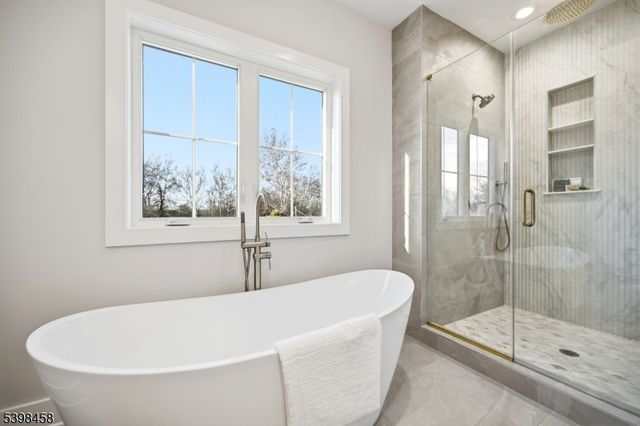 11 Rale Ter, Livingston Twp., NJ 07039