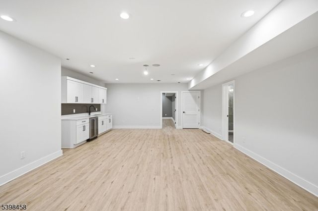 11 Rale Ter, Livingston Twp., NJ 07039