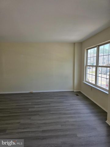 13 FARLAND WAY, Newark, DE 19702