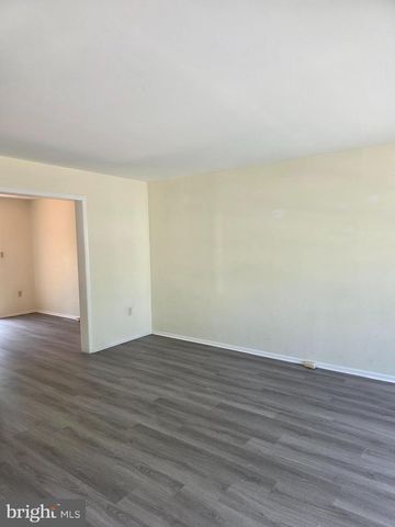13 FARLAND WAY, Newark, DE 19702