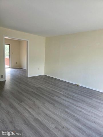 13 FARLAND WAY, Newark, DE 19702