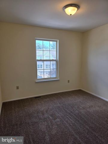 13 FARLAND WAY, Newark, DE 19702