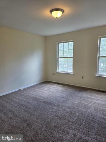 13 FARLAND WAY, Newark, DE 19702