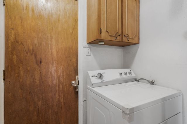 2734 Dallas Street NE, Albuquerque, NM 87110