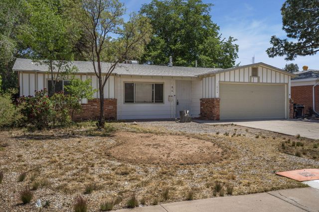 2734 Dallas Street NE, Albuquerque, NM 87110
