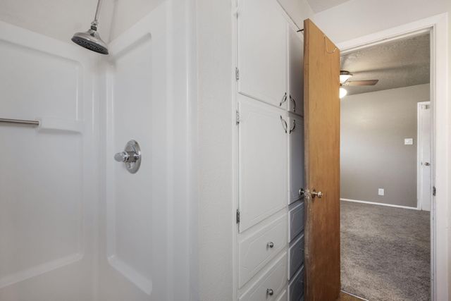 2734 Dallas Street NE, Albuquerque, NM 87110