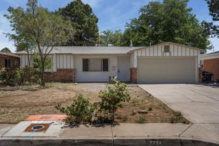 2734 Dallas Street NE, Albuquerque, NM 87110