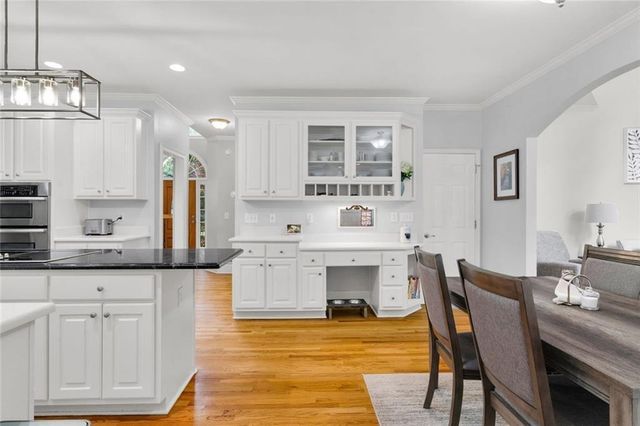 5021 Towne Lake Hills, Woodstock, GA 30189