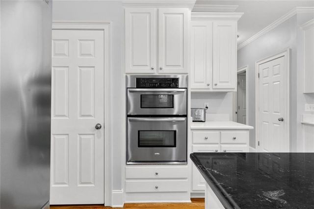 5021 Towne Lake Hills, Woodstock, GA 30189