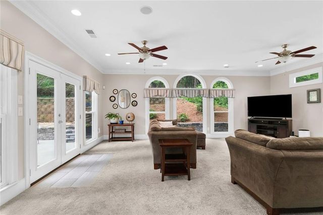5021 Towne Lake Hills, Woodstock, GA 30189