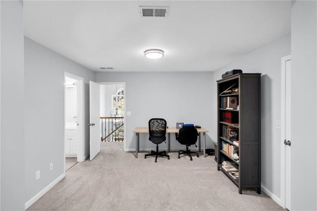 5021 Towne Lake Hills, Woodstock, GA 30189