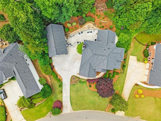 5021 Towne Lake Hills, Woodstock, GA 30189