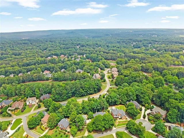 5021 Towne Lake Hills, Woodstock, GA 30189