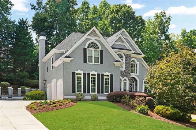 5021 Towne Lake Hills, Woodstock, GA 30189