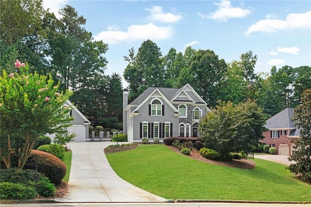 5021 Towne Lake Hills, Woodstock, GA 30189