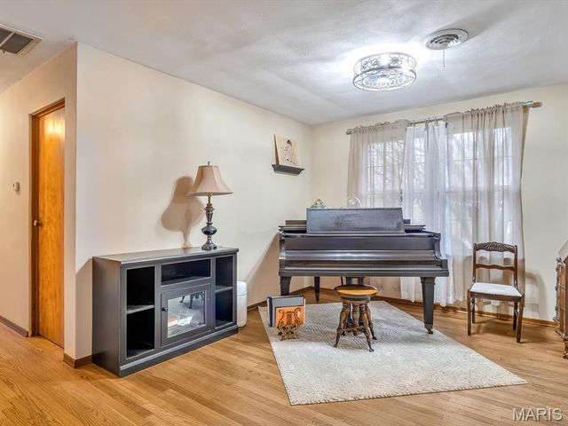 115 Westridge Drive, Collinsville, IL 62234