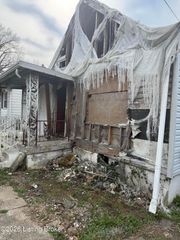 4402 Sunset Ave, Louisville, KY 40211