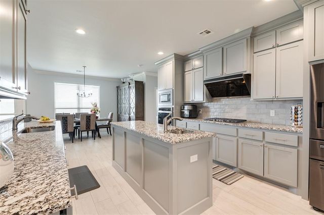 3101 Drake Crest Drive, Edmond, OK 73034