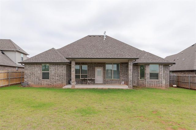 3101 Drake Crest Drive, Edmond, OK 73034