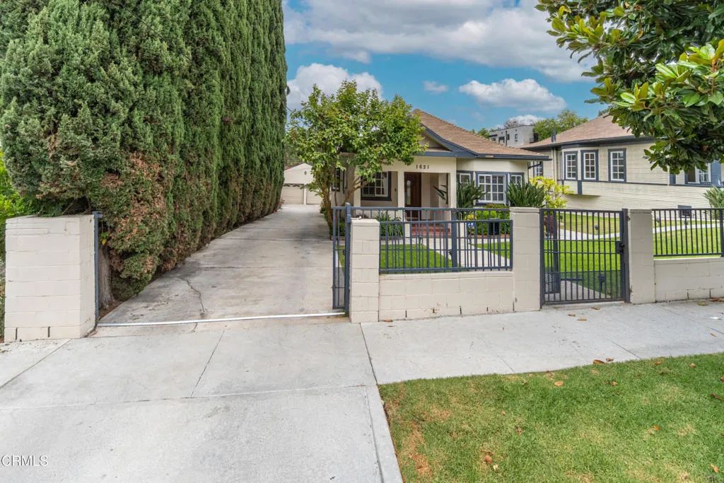 1621 Maltman Avenue, Los Angeles, CA 90026