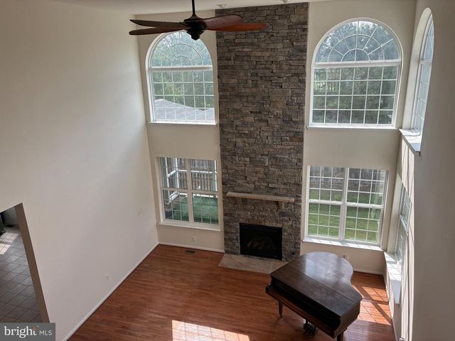 16245 CHASE EAGLE LN, Woodbridge, VA 22191